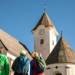 Wandern im Gurktal, Blick auf die Kirche in Pisweg