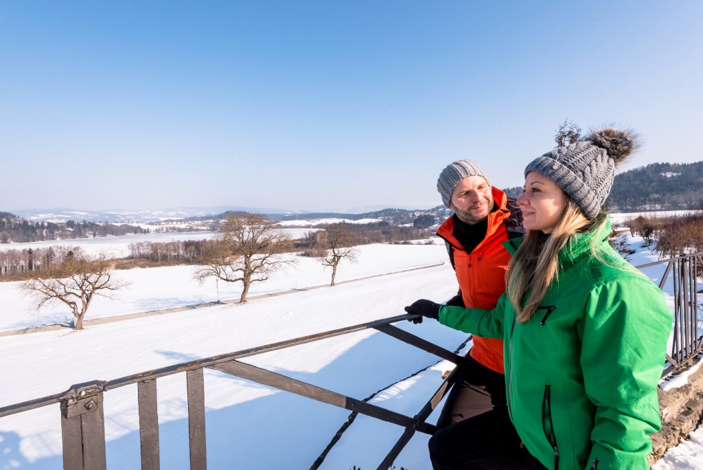 Winterlicher Ausblick auf den Längsee