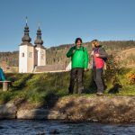 Wanderer vor dem Dom zu Gurk