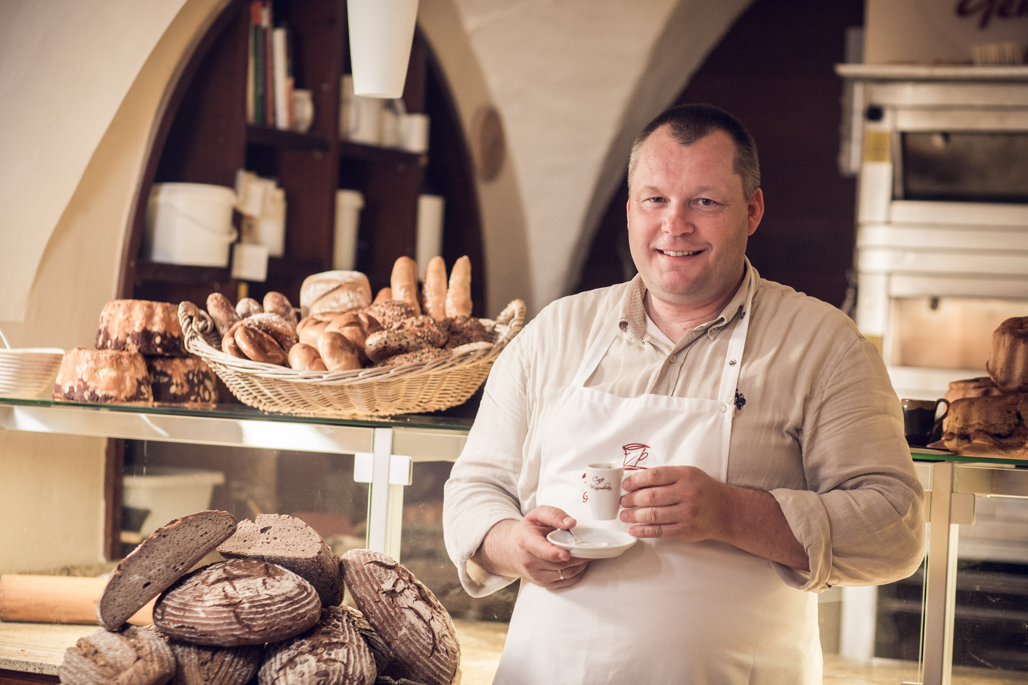 Harald Taupe mit frischem Kaffee
